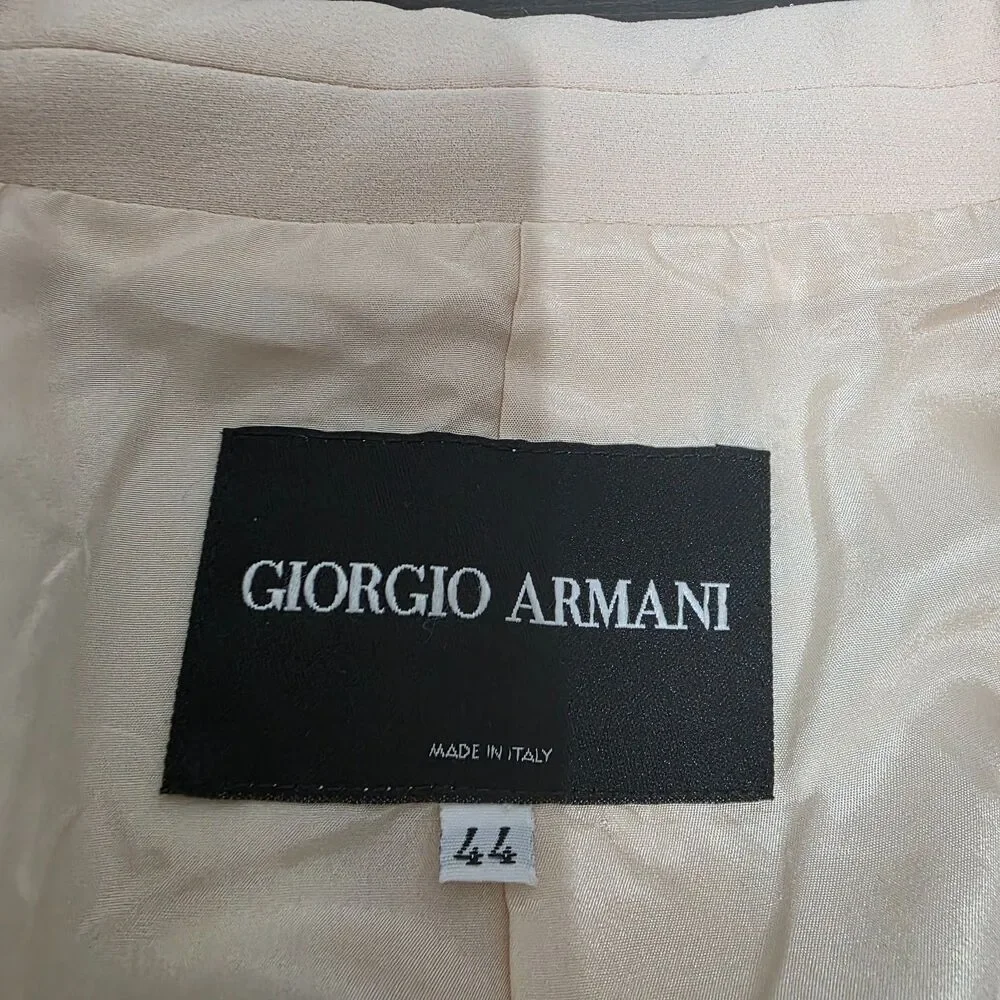 Giorgio Armani ha luxury